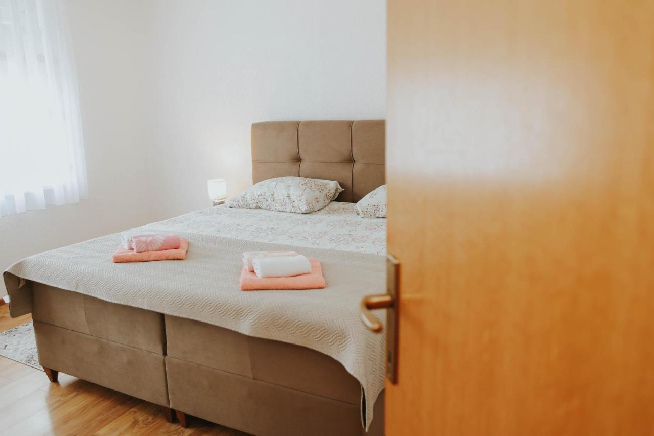I&T Apartman Gospić Eksteriør billede